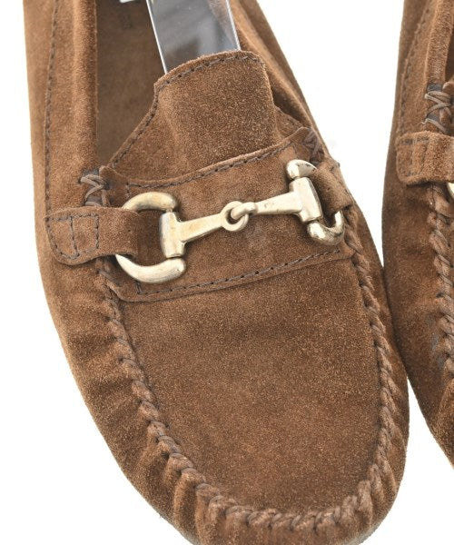 A.P.C. รองเท้าสวมทางการ