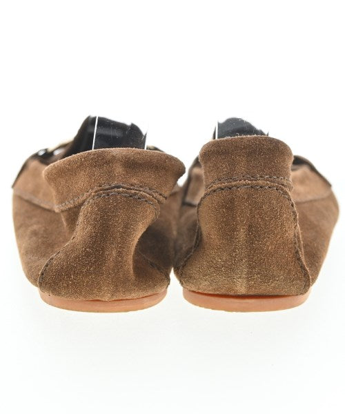 A.P.C. รองเท้าสวมทางการ