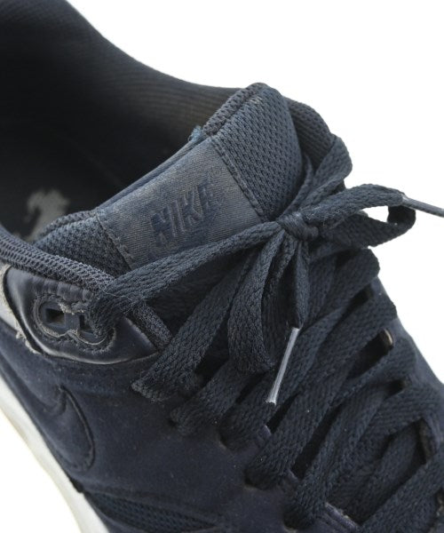 A.P.C. รองเท้าผ้าใบ