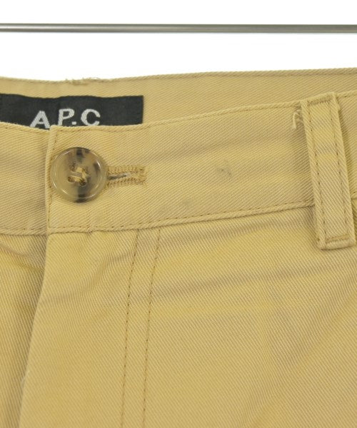 A.P.C. ชิโน่
