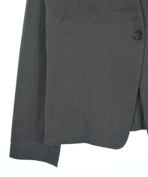 DES PRES แจ็คเก็ตไม่มีปก