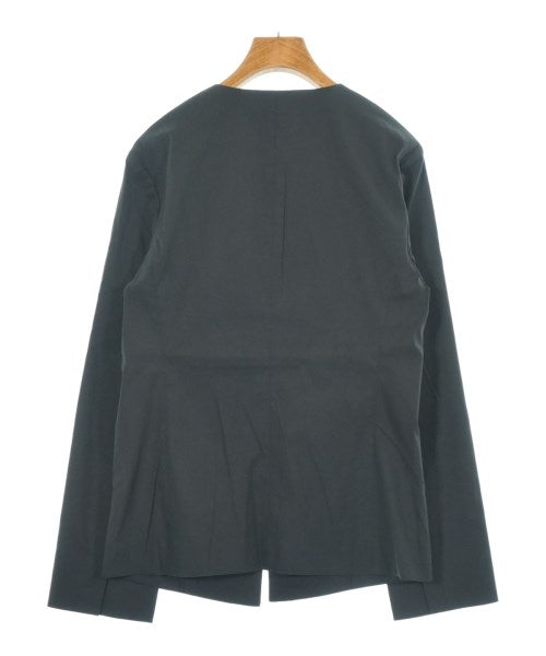 DES PRES แจ็คเก็ตไม่มีปก