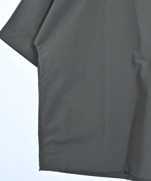UNITED ARROWS เสื้อยืด/เสื้อท็อปส์