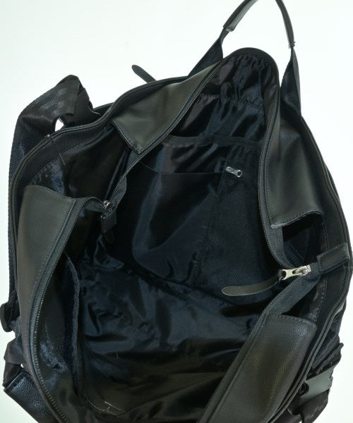 UNITED ARROWS กระเป๋าสะพาย
