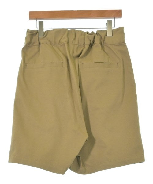 TOMORROWLAND กางเกงขาสั้น