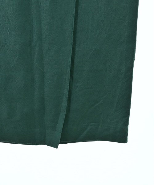 Spick and Span กระโปรงยาวถึงเข่า