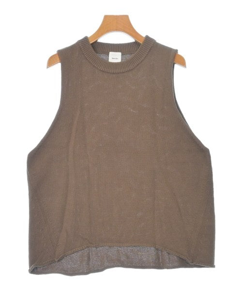 Spick and Span เสื้อแขนกุด