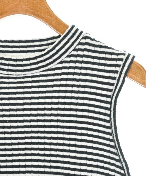 Spick and Span เสื้อยืด/เสื้อท็อปส์