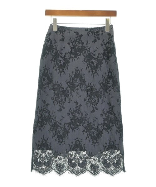 Spick and Span กระโปรงยาวถึงเข่า