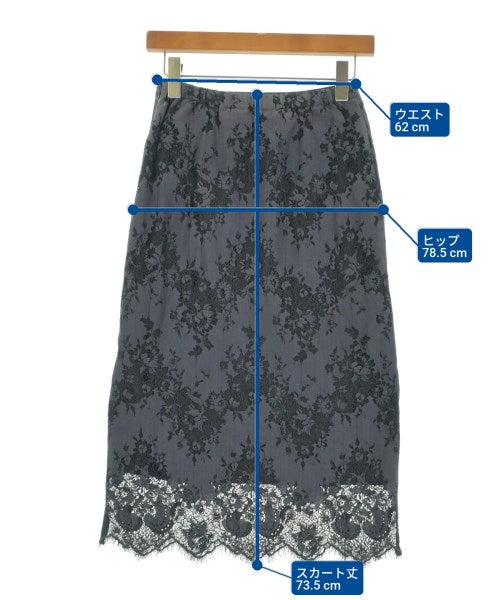 Spick and Span กระโปรงยาวถึงเข่า