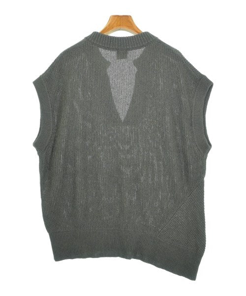 Spick and Span เสื้อกั๊ก