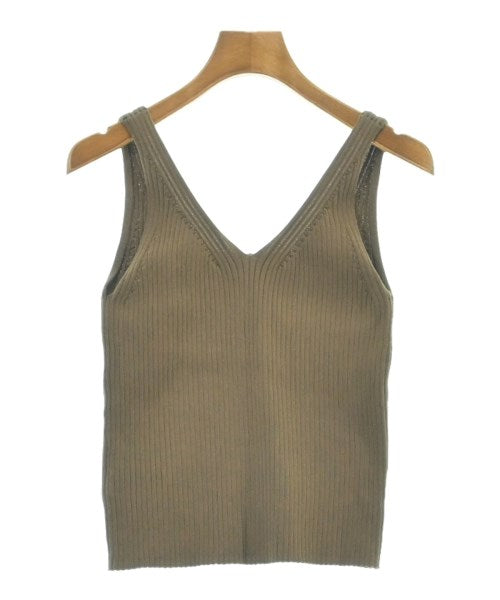 Spick and Span เสื้อแขนกุด