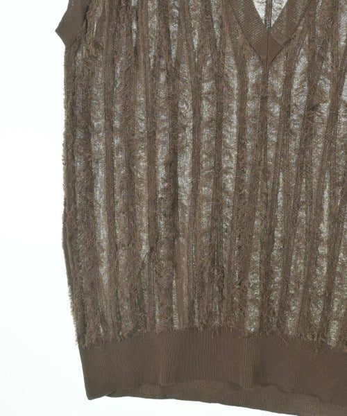 Spick and Span เสื้อแขนกุด