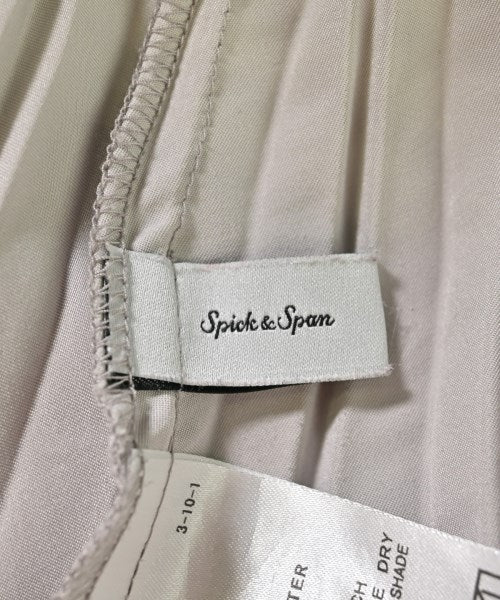 Spick and Span กระโปรงยาวถึงเข่า