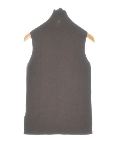 Spick and Span เสื้อแขนกุด