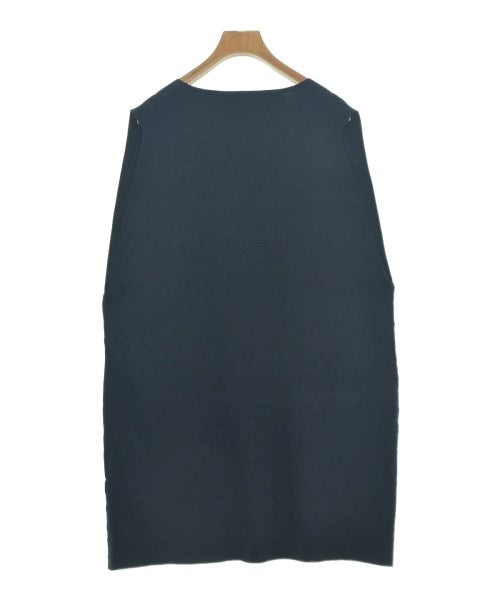 Spick and Span เสื้อแขนกุด