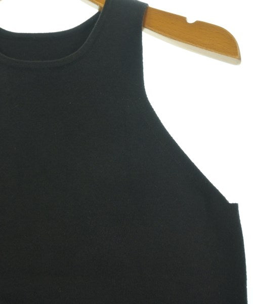 Spick and Span เสื้อแขนกุด