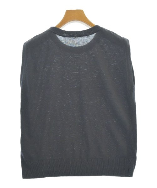 Spick and Span เสื้อแขนกุด