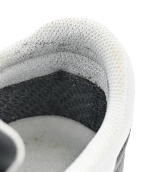 REGAL รองเท้าผ้าใบ