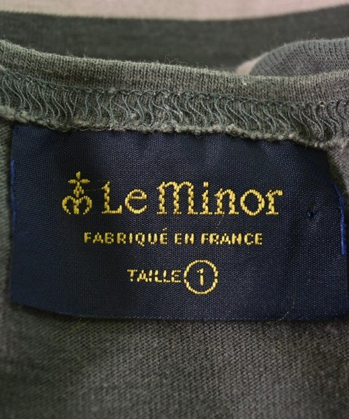 Le minor เสื้อยืด/เสื้อท็อปส์