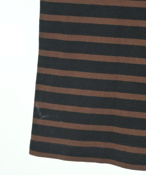 Le minor เสื้อยืด/เสื้อท็อปส์