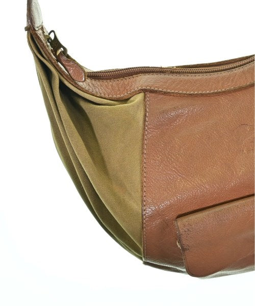 IL BISONTE กระเป๋าสะพาย