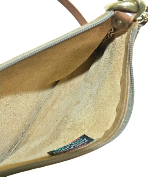 IL BISONTE กระเป๋าสะพาย