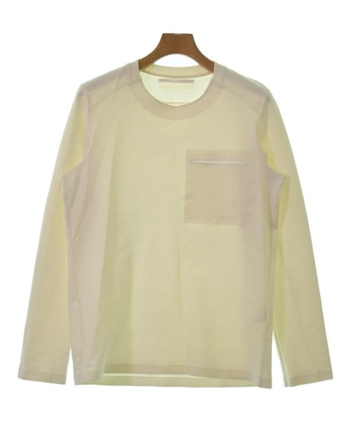 ATTACHMENT เสื้อยืด/เสื้อท็อปส์