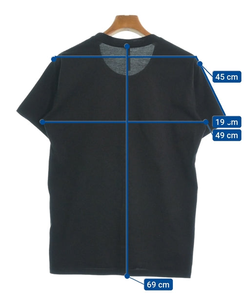 ATTACHMENT เสื้อยืด/เสื้อท็อปส์