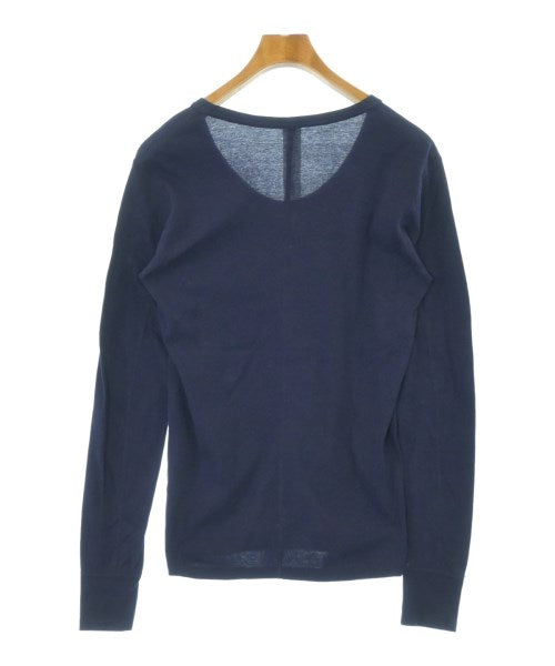 ATTACHMENT เสื้อยืด/เสื้อท็อปส์