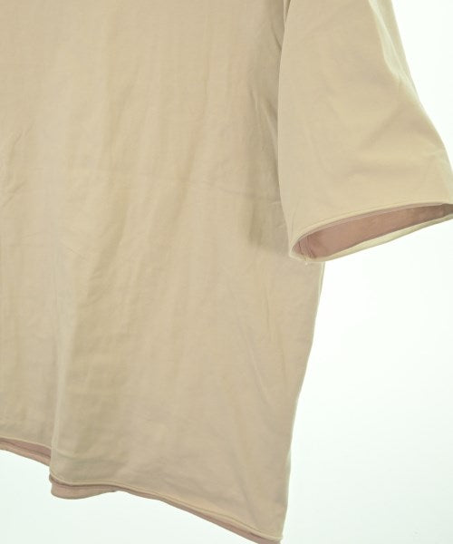 ATTACHMENT เสื้อยืด/เสื้อท็อปส์