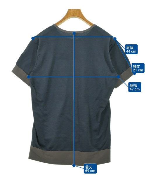 ATTACHMENT เสื้อยืด/เสื้อท็อปส์