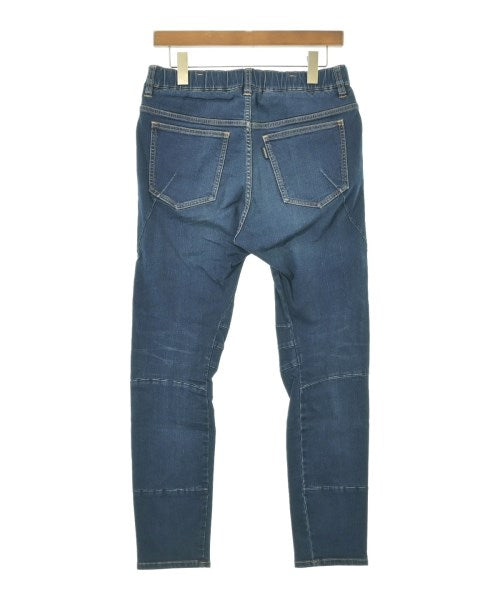 ATTACHMENT ยีนส์