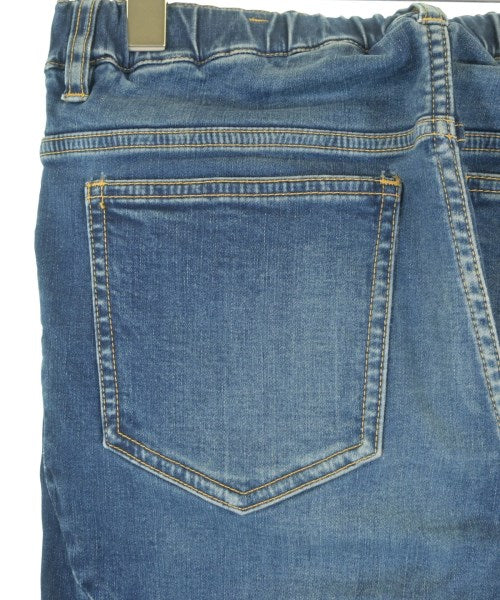 ATTACHMENT ยีนส์