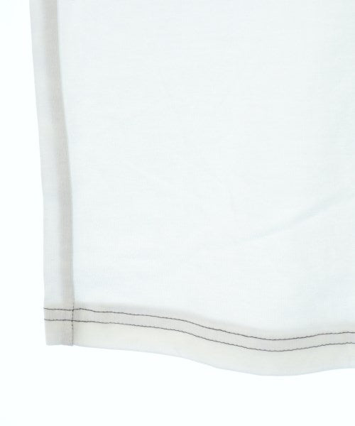 ATTACHMENT เสื้อยืด/เสื้อท็อปส์