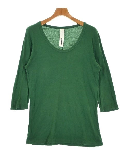 ATTACHMENT เสื้อยืด/เสื้อท็อปส์