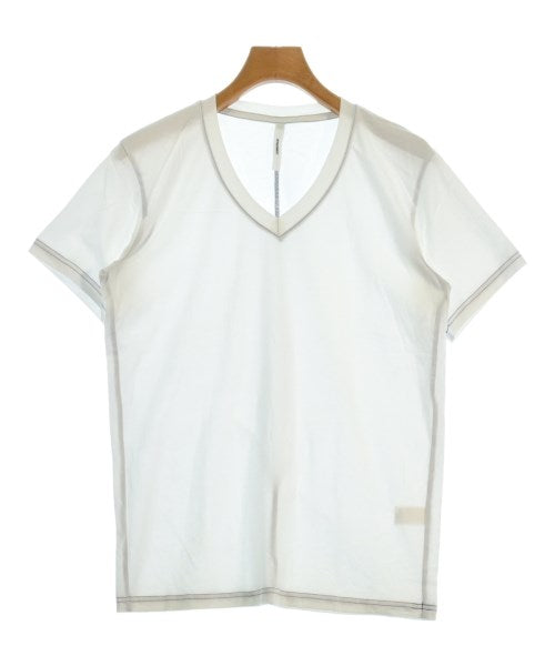 ATTACHMENT เสื้อยืด/เสื้อท็อปส์