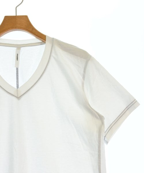 ATTACHMENT เสื้อยืด/เสื้อท็อปส์