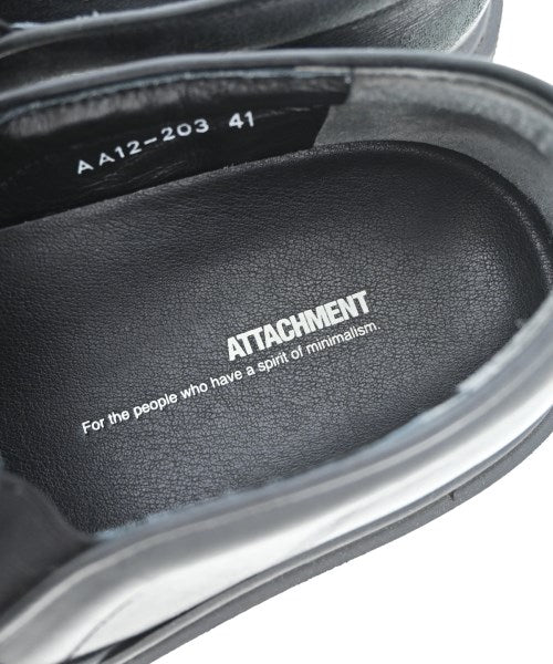 ATTACHMENT รองเท้าผ้าใบ