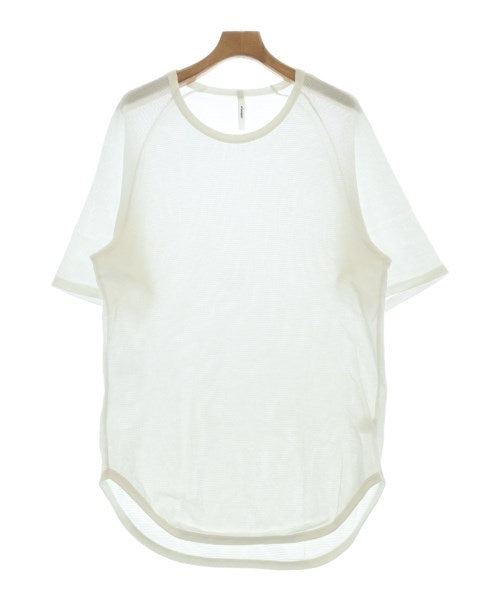 ATTACHMENT เสื้อยืด/เสื้อท็อปส์