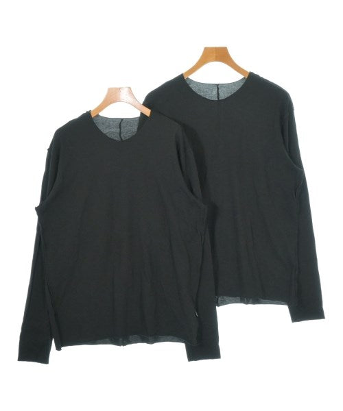 ATTACHMENT เสื้อยืด/เสื้อท็อปส์