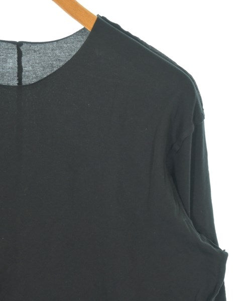 ATTACHMENT เสื้อยืด/เสื้อท็อปส์