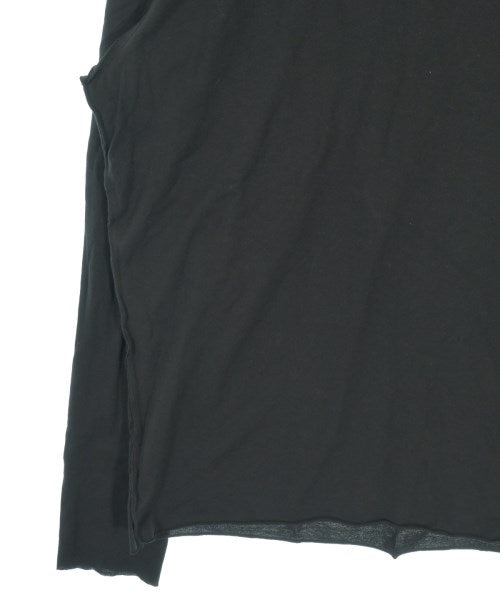ATTACHMENT เสื้อยืด/เสื้อท็อปส์