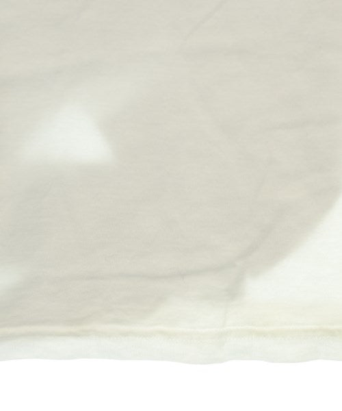 ATTACHMENT เสื้อยืด/เสื้อท็อปส์