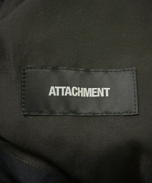 ATTACHMENT เสื้อคลุมคอปก Soutien