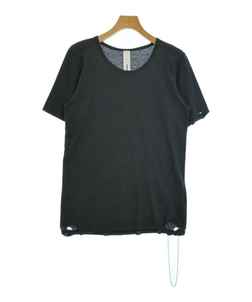 ATTACHMENT เสื้อยืด/เสื้อท็อปส์