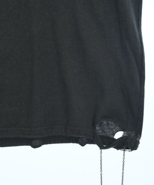 ATTACHMENT เสื้อยืด/เสื้อท็อปส์