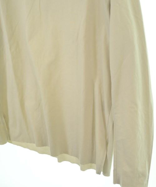 ATTACHMENT เสื้อยืด/เสื้อท็อปส์
