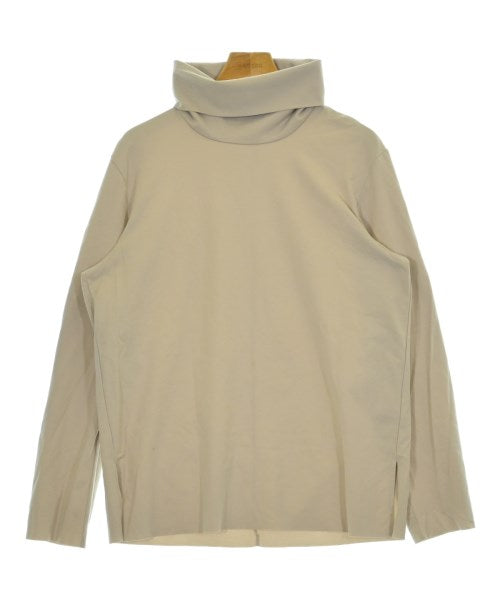 ATTACHMENT เสื้อยืด/เสื้อท็อปส์