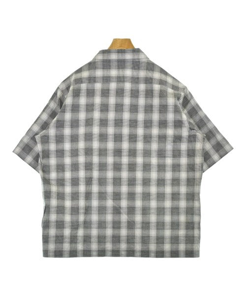 LACOSTE เสื้อลำลอง